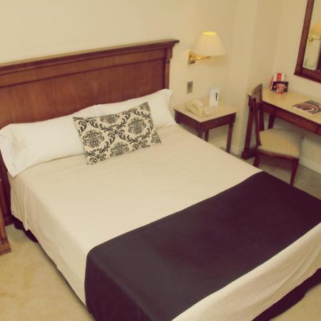 Howard Johnson Hotel 9 De Julio Avenue Buenos Aires Eksteriør bilde