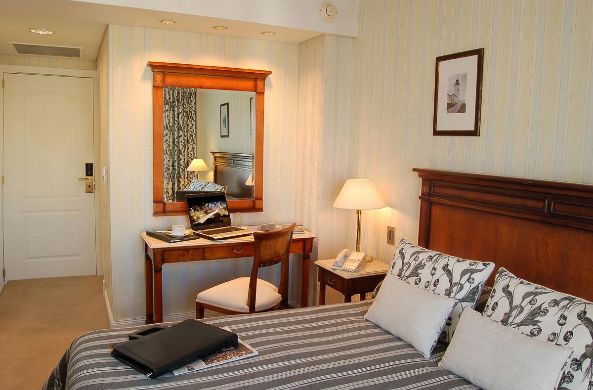 Howard Johnson Hotel 9 De Julio Avenue Buenos Aires Rom bilde