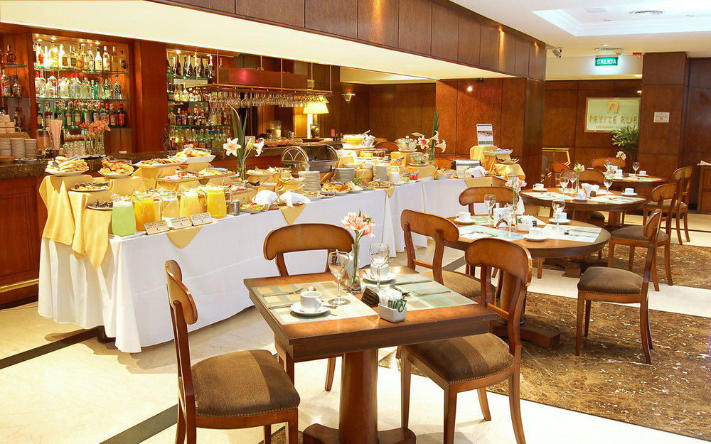 Howard Johnson Hotel 9 De Julio Avenue Buenos Aires Restaurant bilde