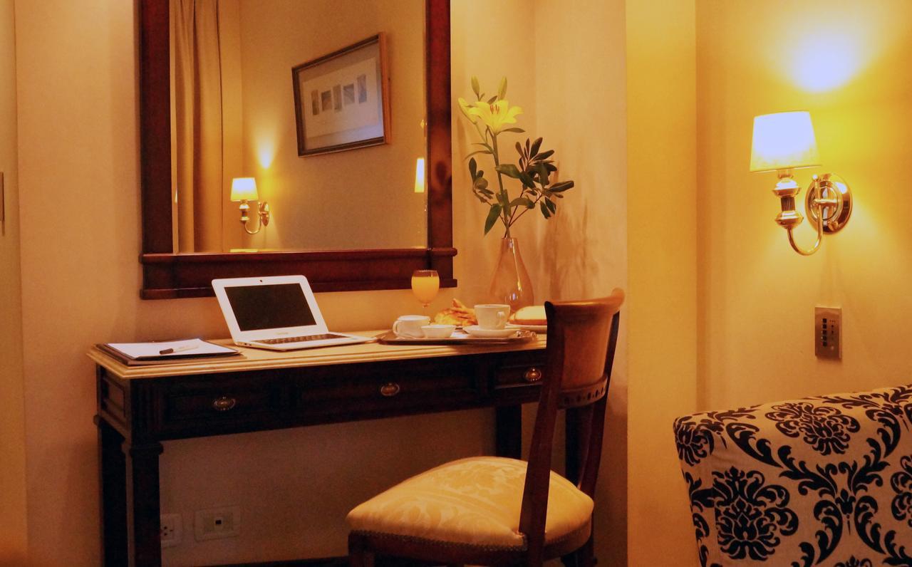 Howard Johnson Hotel 9 De Julio Avenue Buenos Aires Eksteriør bilde