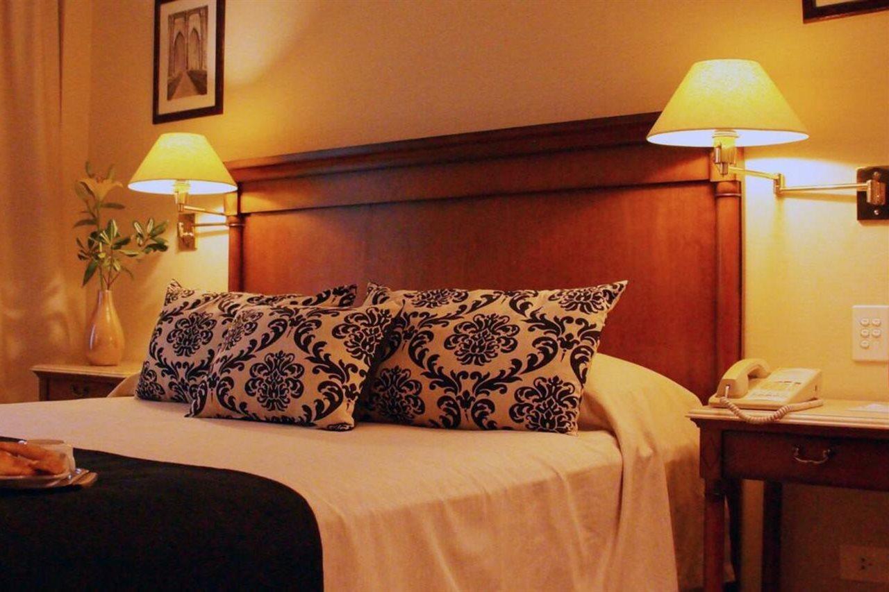 Howard Johnson Hotel 9 De Julio Avenue Buenos Aires Eksteriør bilde